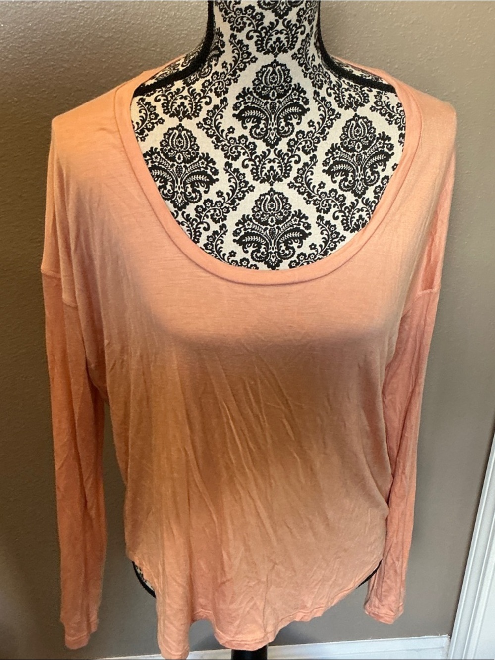 Three Dots Peach Long Sleeve Scoop Neck Top Size M